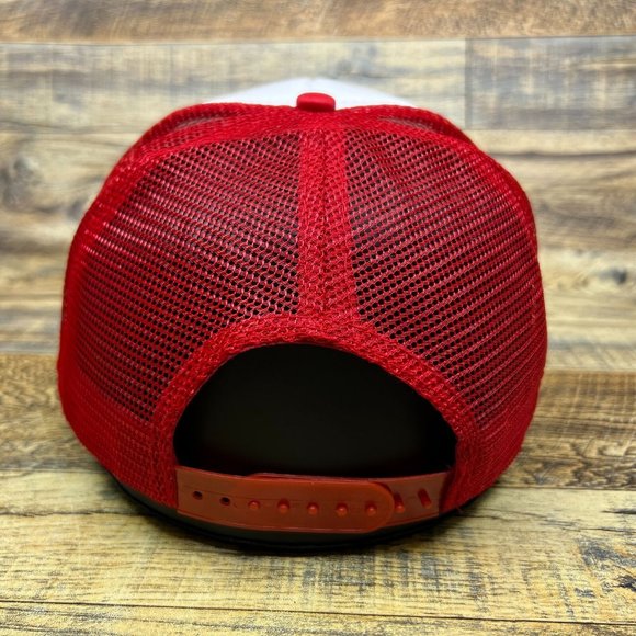 TWA Mens Trucker Hat Red Snapback Defunct Airline Vintage Logo Baseball Cap - Picture 4 of 7